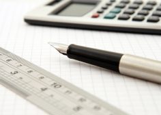 https://job-industrie.com/wp-content/uploads/2019/04/algebra-1238600_1920-236x168.jpg