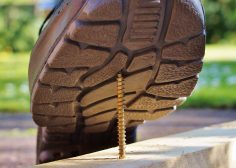 https://job-industrie.com/wp-content/uploads/2019/05/safety-shoes-2432467_1920-236x168.jpg
