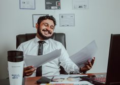https://job-industrie.com/wp-content/uploads/2025/04/directeur-des-achats-industrie-236x168.jpg